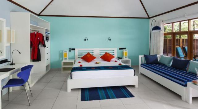 Meeru Island r1-garden  (1)