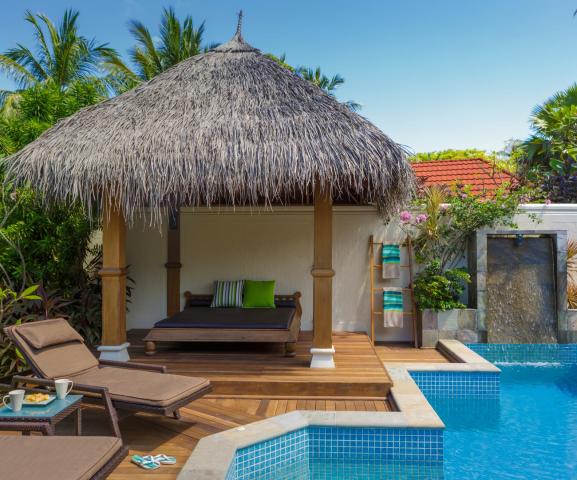 Kurumba r3-deluxe pool (1)