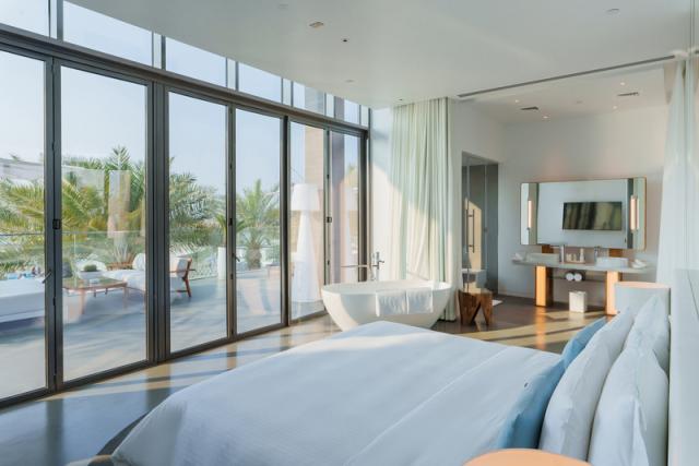Celebration Suite_Bedroom with En_Suite Bathoom_2