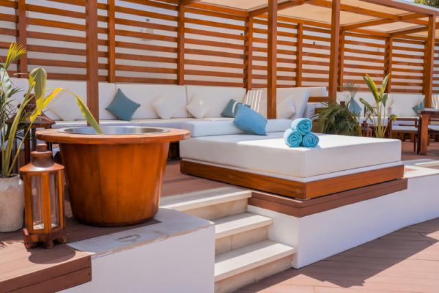 Luxury Cabana