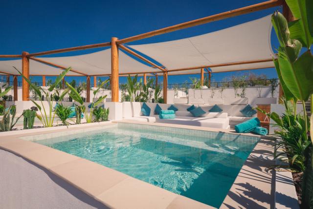 Nikki Beach CLub_VIP Cabana