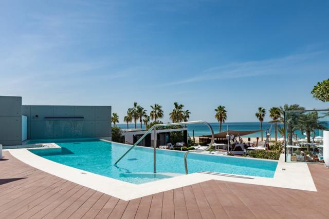 Nikki Beach_Celebration Suite_Infinity Pool