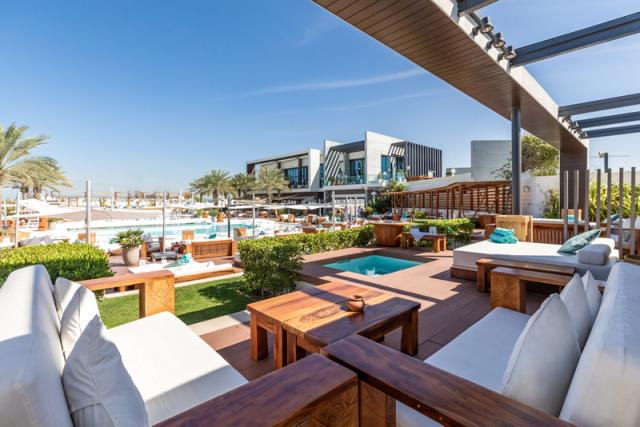 Ultimate Cabana Views
