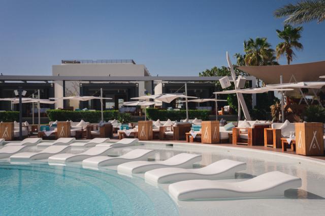 Beach Club Pool Beds
