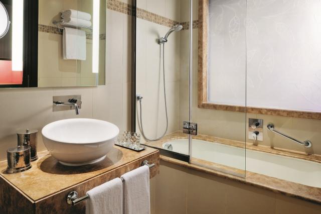 Avani Deira Dubai Hotel 4 (4)