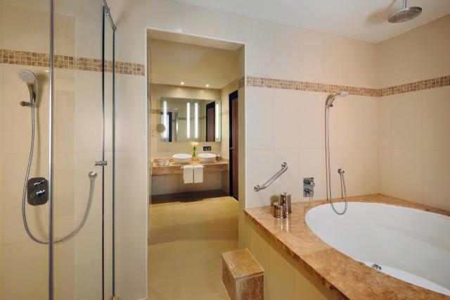 Avani Deira Dubai Hotel 4 (14)