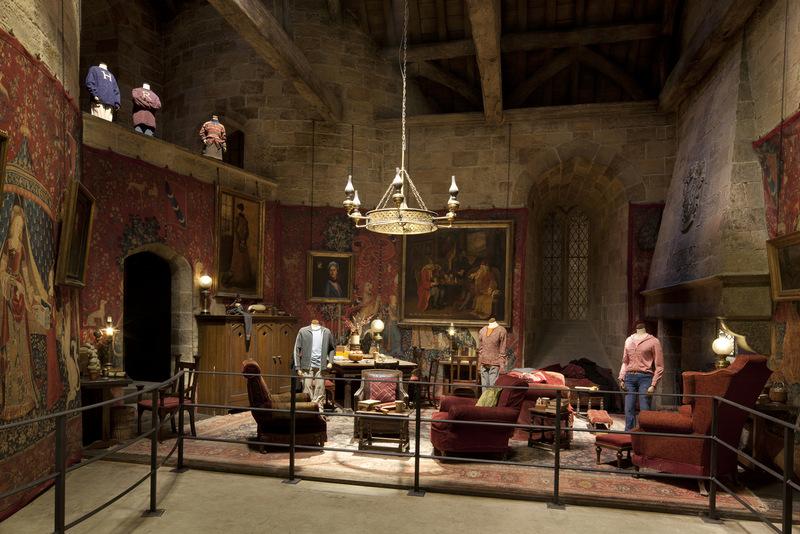 VB_Harry Potter_013-Sets-Gryffindor-Common-Room
