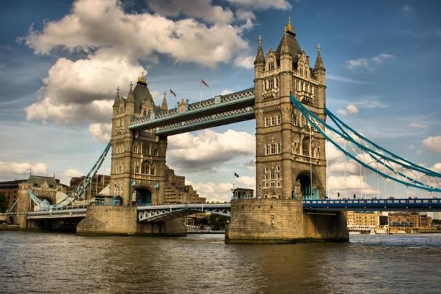 Anglie_London_2013_05_Bridge_55816