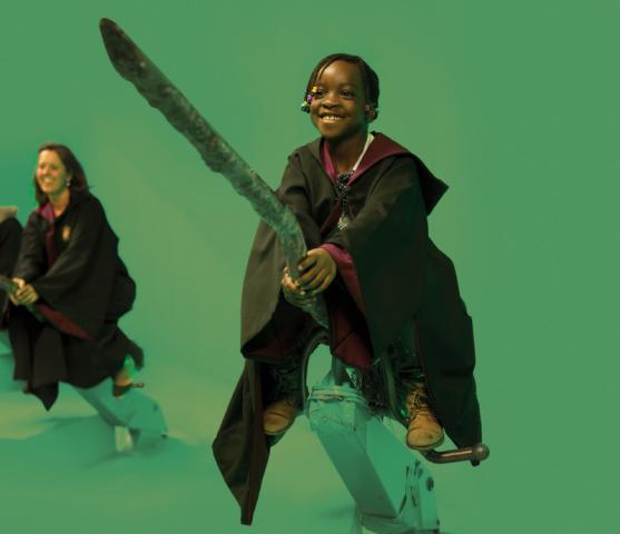 VB_Harry Potter_016-Family-Broomstick-Ride-Girl