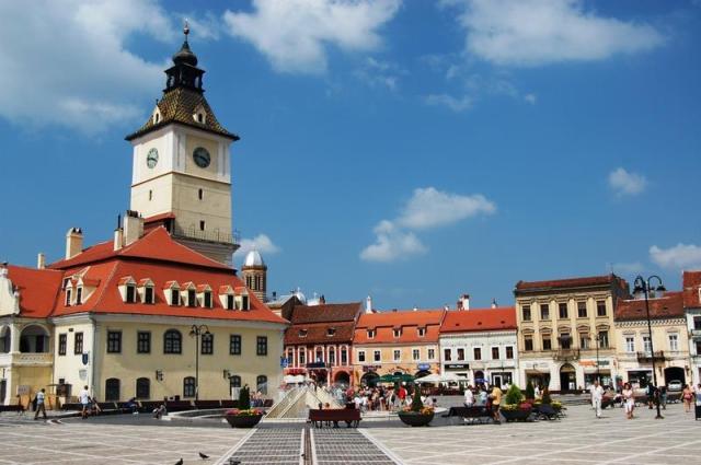 Rumunsko_Brasov_shutterstock_81230260