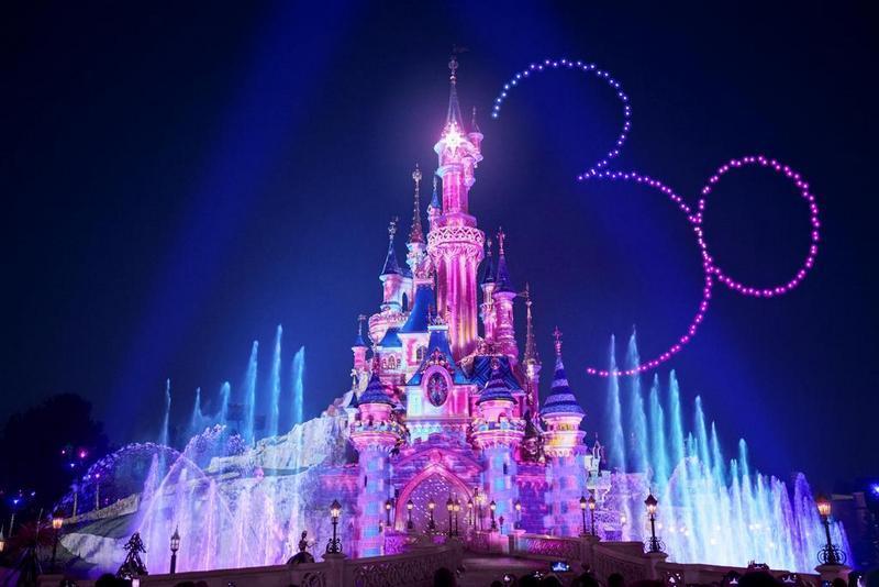 Disneyland, Eiffelova věž a Aquarium de Paris