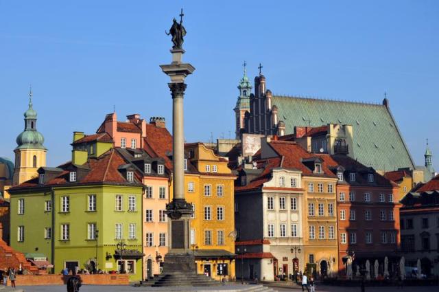 Polsko_Varsava_shutterstock_87495070