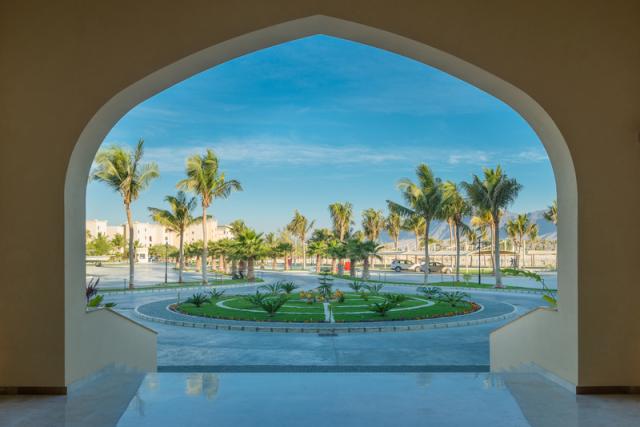 Fanar-Resort-entrance