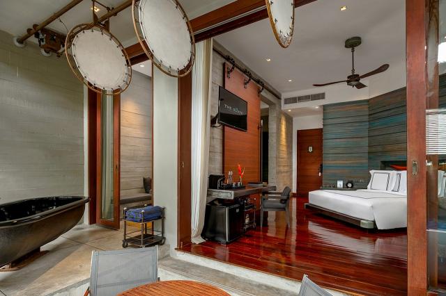 The Slate A Phuket Pearl Resort 9 PoolSuit (2)