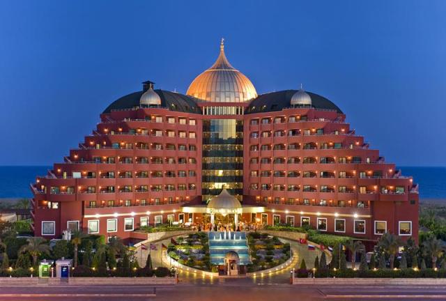 Delphin Palace