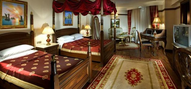 Delphin-Palace-2014-junior-suite