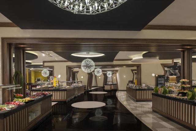 MAIN RESTAURANT 2.JPG