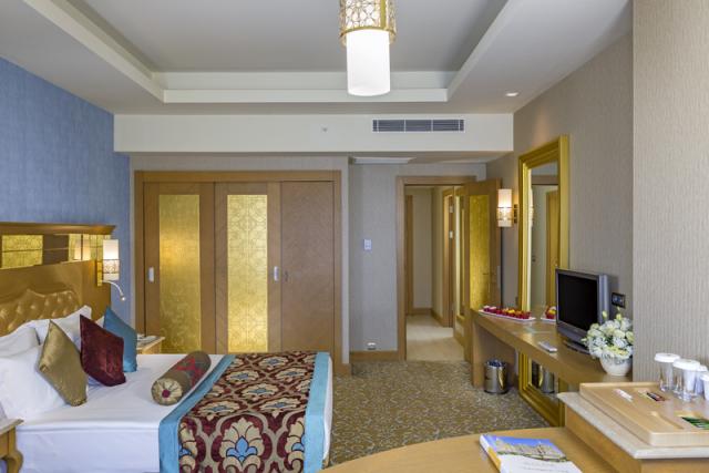 FAMILYROOM PARENT ROOM 2 
