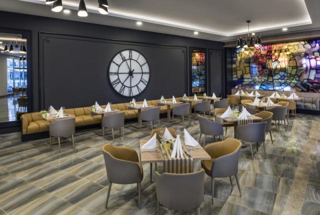 MAIN RESTAURANT 1