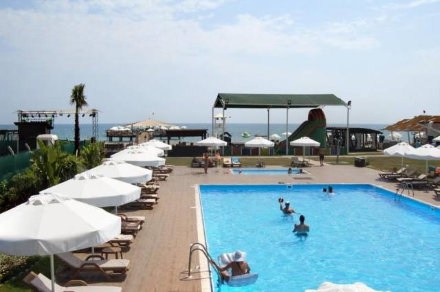 Sueno-Belek-pool-1535