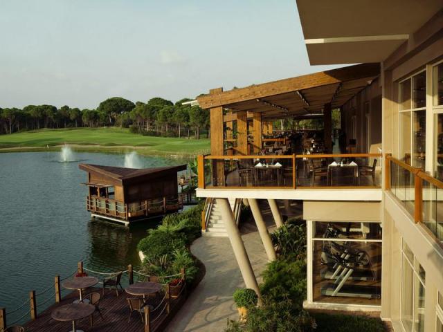 Sueno-Golf-Belek-jezero-golf.jpg