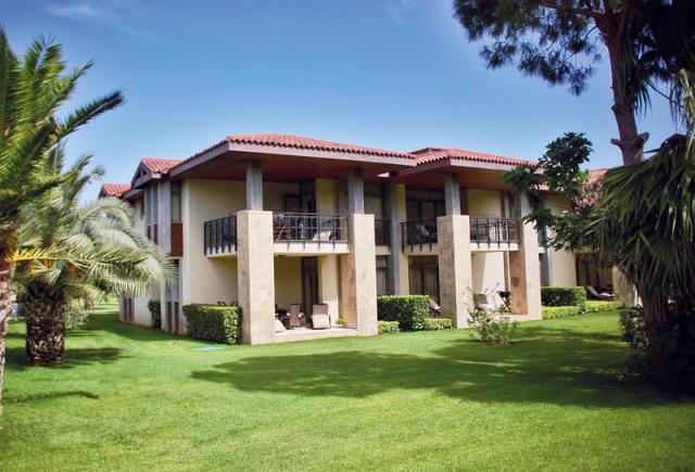 Gloria Villa 25