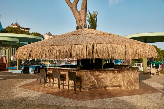 Pool_Bar2_VerdeResort_H