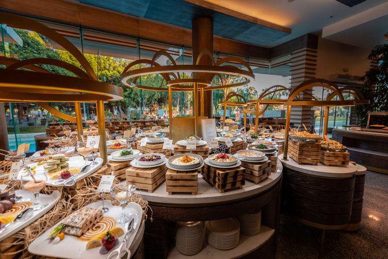 TetrasomiaMainRestaurant8_SerenityResort