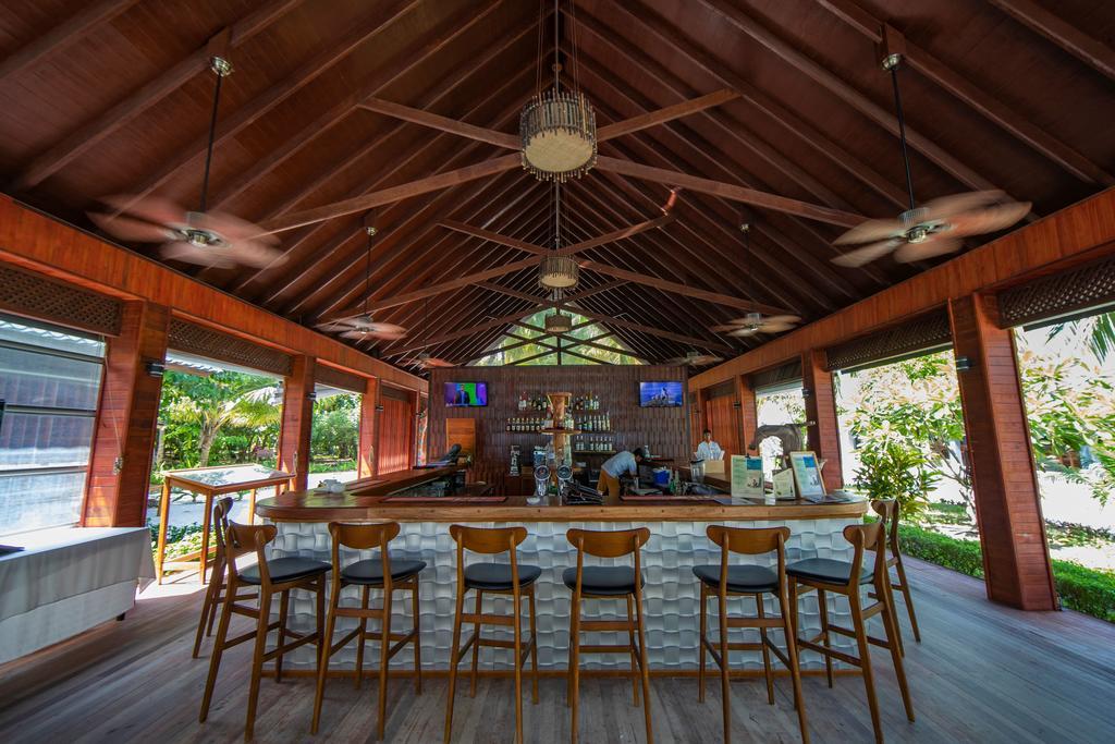 Furaveri Island food1 (2)