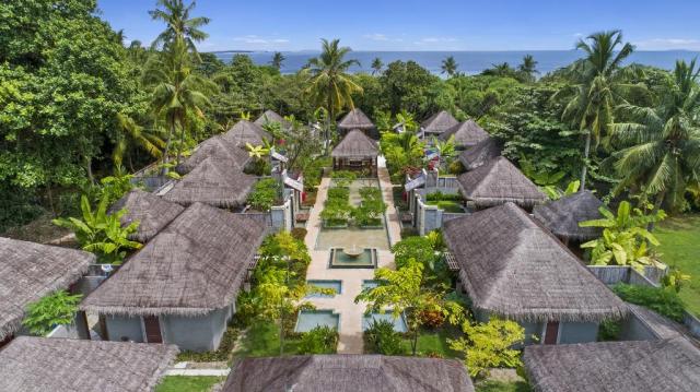 Furaveri Island ext1 (5)
