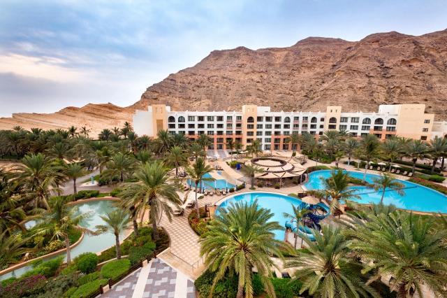 Shangri-la Barr Al Jissah ext (2)