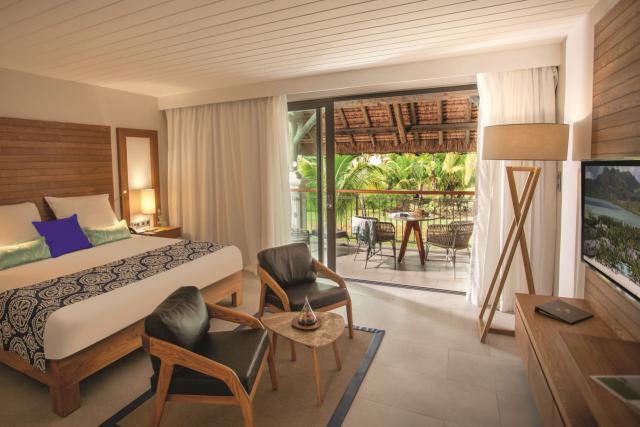 Paradis Beachcomber 7 bay view r (1)