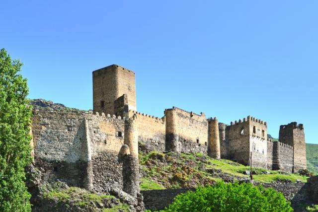 Khertvisi fortress.JPG