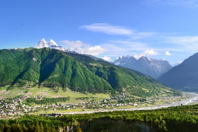 Mestia a Mt. Ushba.JPG