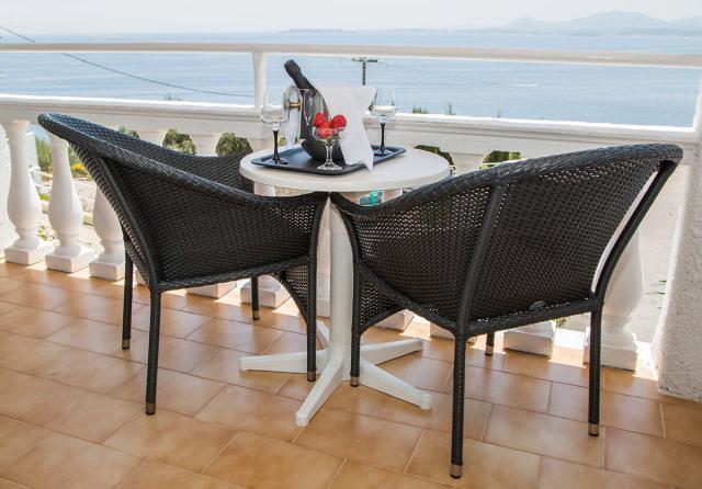 Pantokrator-standard-room-sea-view-gal-05