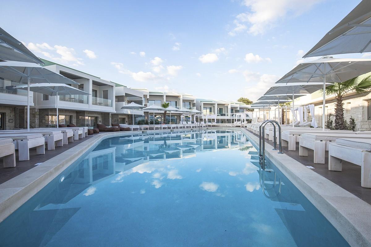pool (5)