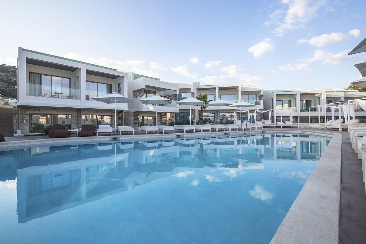 pool (7)