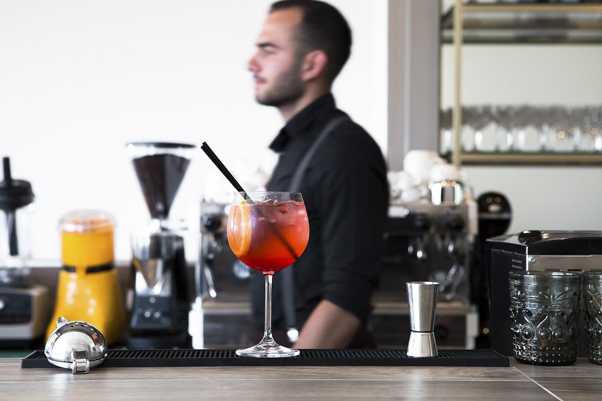 bar (2)