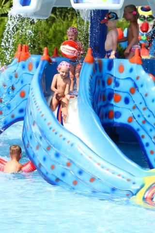 Miracle-resort-kids-pool-1550