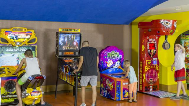 Game room(4)