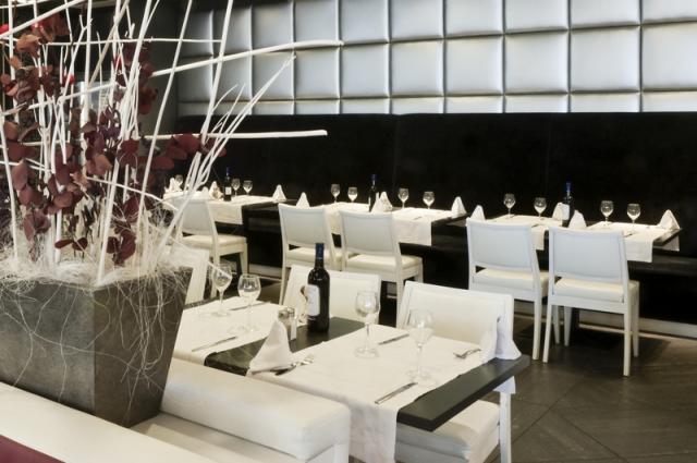 A2 Augustus27_Restaurant
