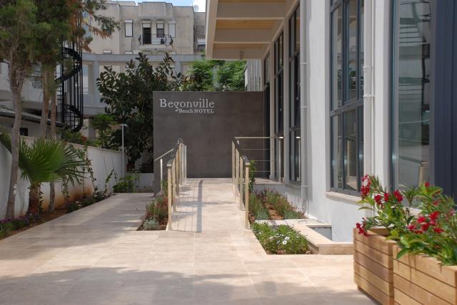 Begonville Beach ext 1 (8).JPG