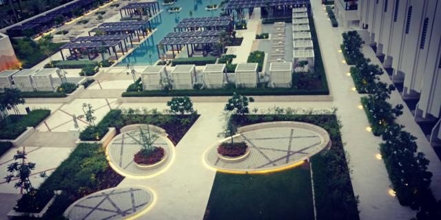 w muscat pool2 (1)