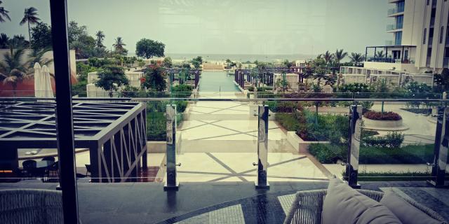 w muscat pool4 (2)