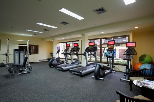 Thajsko-Centara-Seaview-fitness-16260