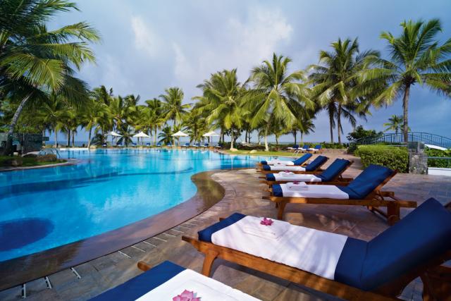 Sri-Lanka-Vivanta-by-Taj-bazen-1275