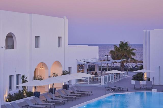 aqua-blue-hotel-08-1024x683