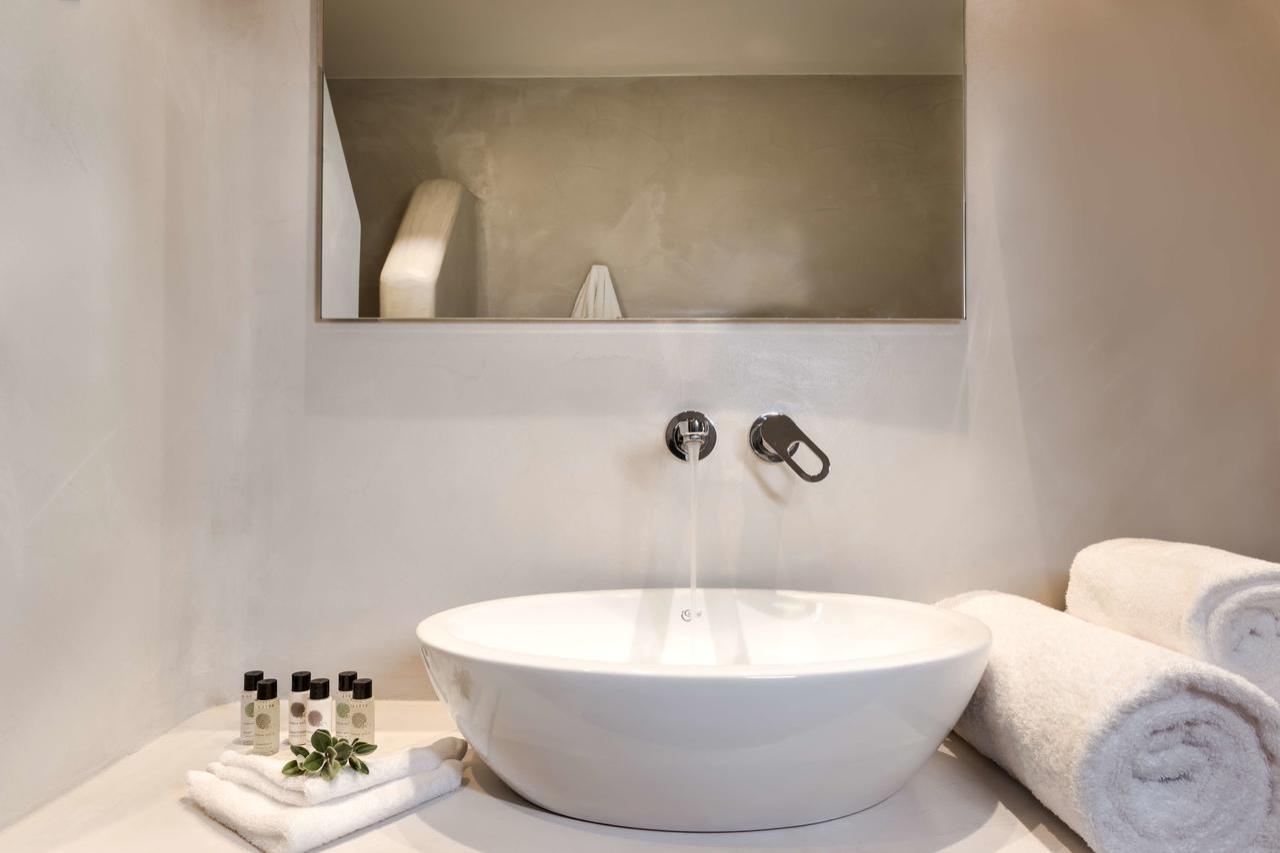 Strogoli hotel ext 3 (11)