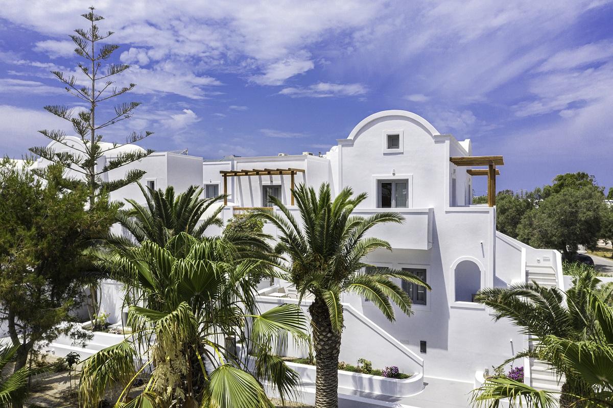 Strogili hotel ext 1 (4)