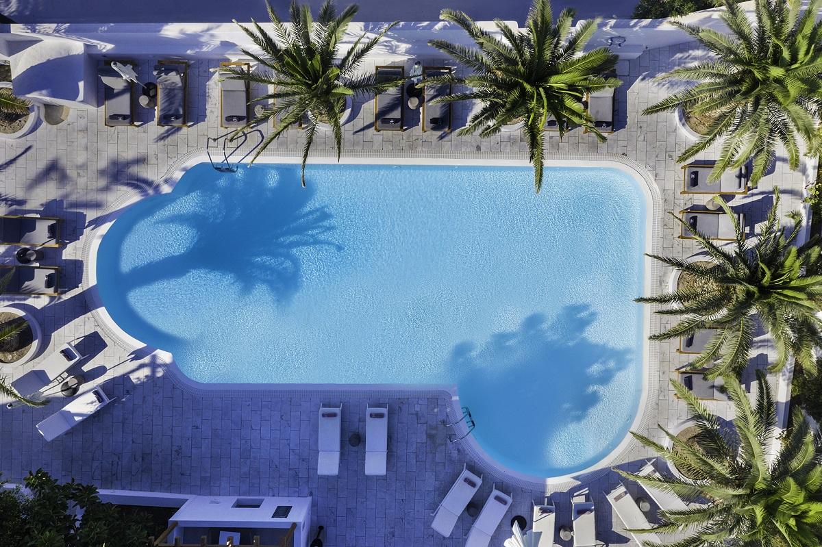 Strogili hotel ext 1 (5)